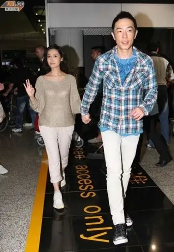 黄贯中《我是歌手》淘汰 爆料与朱茵幸福生活(图)