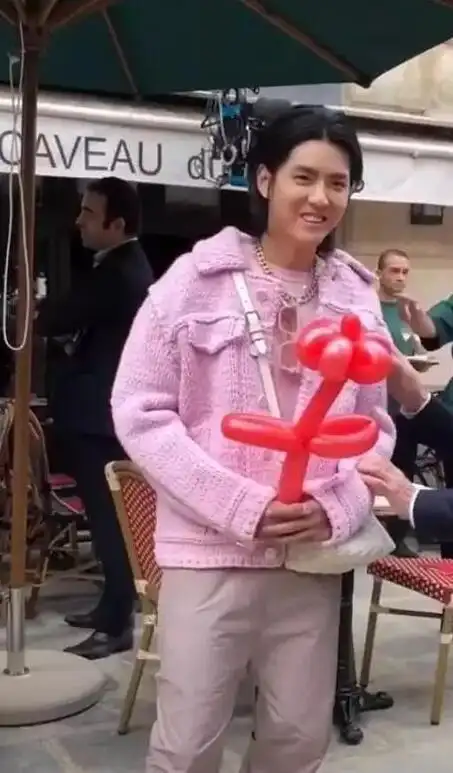 吴亦凡重回颜值巅峰