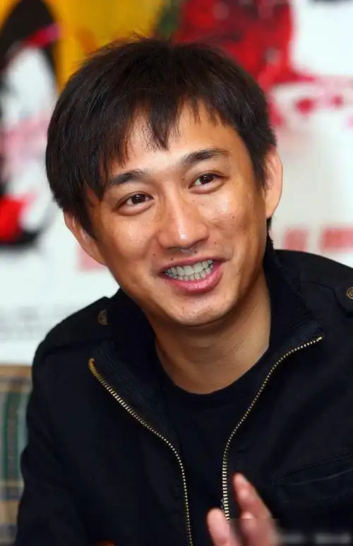 黄磊也算童星出道却撞脸新世界小耳朵