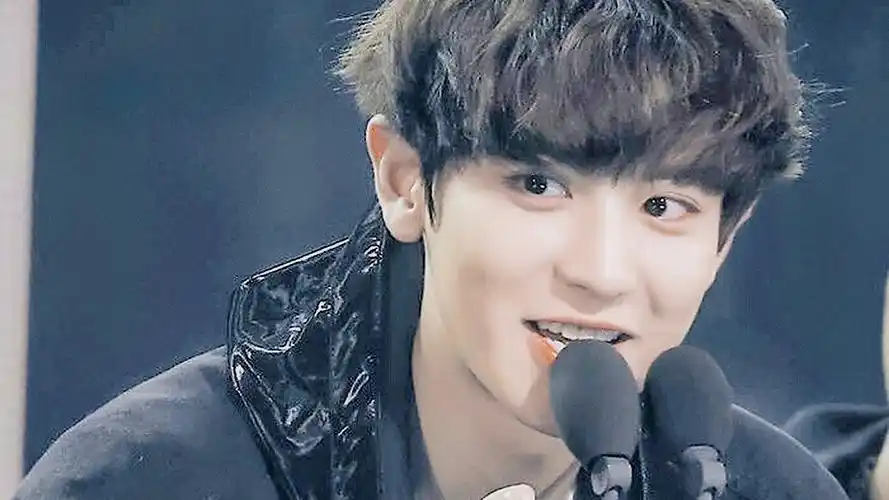 朴灿烈橙光素材.二传注明.看专辑.