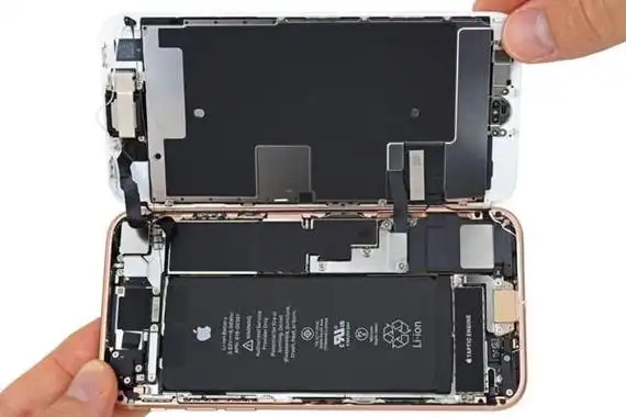 iphone8拆解 内部结构没变 电池竟然还缩水!