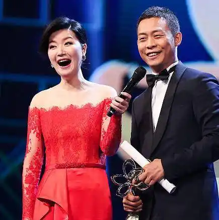 却意外娶大6岁电视女主持,今成影帝红到发紫_张译_表演_钱琳琳