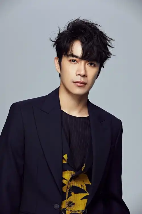 刘家凯回归音乐人 首发创作单曲《别像个男人》 将邀不同风格的男人