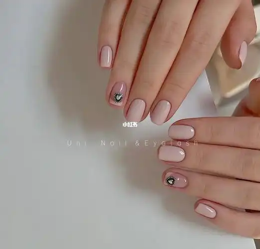 晋江美甲l肉粉色法式美甲l短指甲款式