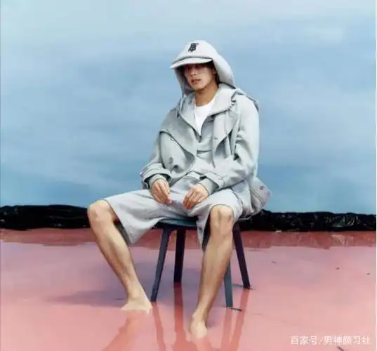 腿长又高颜的宋威龙,配上这些穿搭,撩人于无形啊