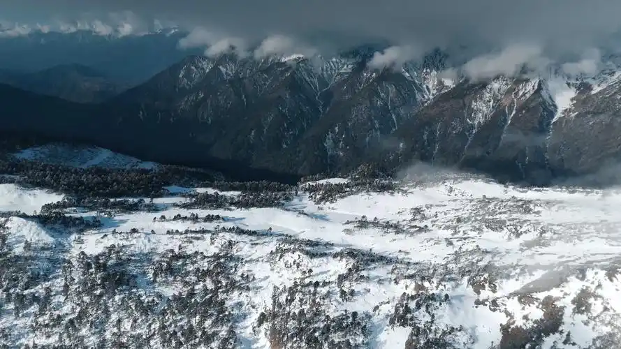 云南也能看到如此美丽的雪山?