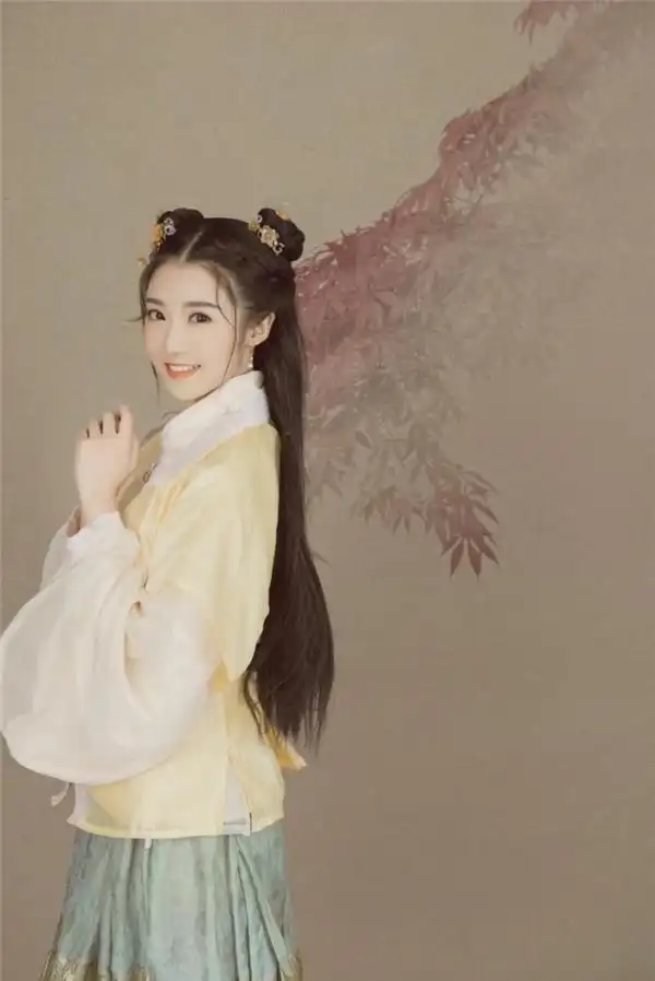 以新潮国风碰撞传统文化酷狗直播造星体系下的红格格养成记