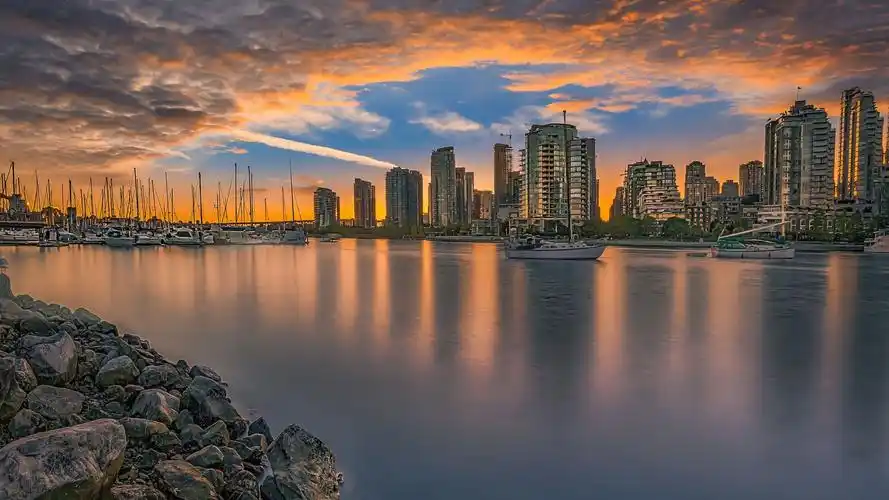 加拿大温哥华城市风景图片桌面壁纸,分辨率:1920x1200