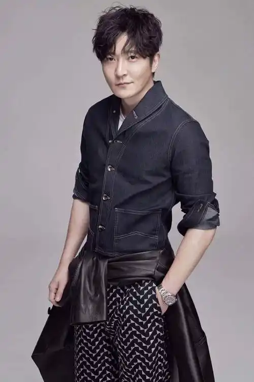 演员郭京飞:一首歌圈来老婆,结婚17年宠妻如宝_鲍莉_话剧_都会