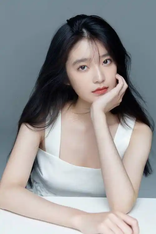 继承母亲颜值基因,网友:等待值得_柴蔚_学业_道路