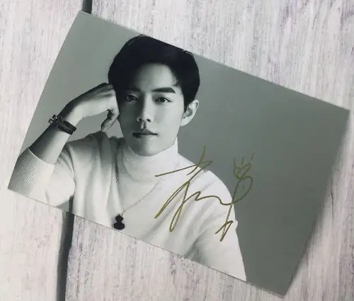 肖战 亲笔签名照片 2019 新签名照 x玖少年团 b2款 7寸 签名照