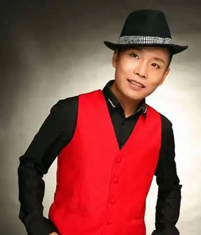 【图】歌手祁隆简历 其新歌《又见山里红》掀新一轮全民广场舞热潮