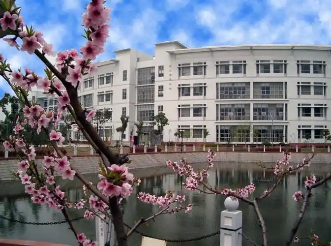 上海商学院-学校图片-唯学网