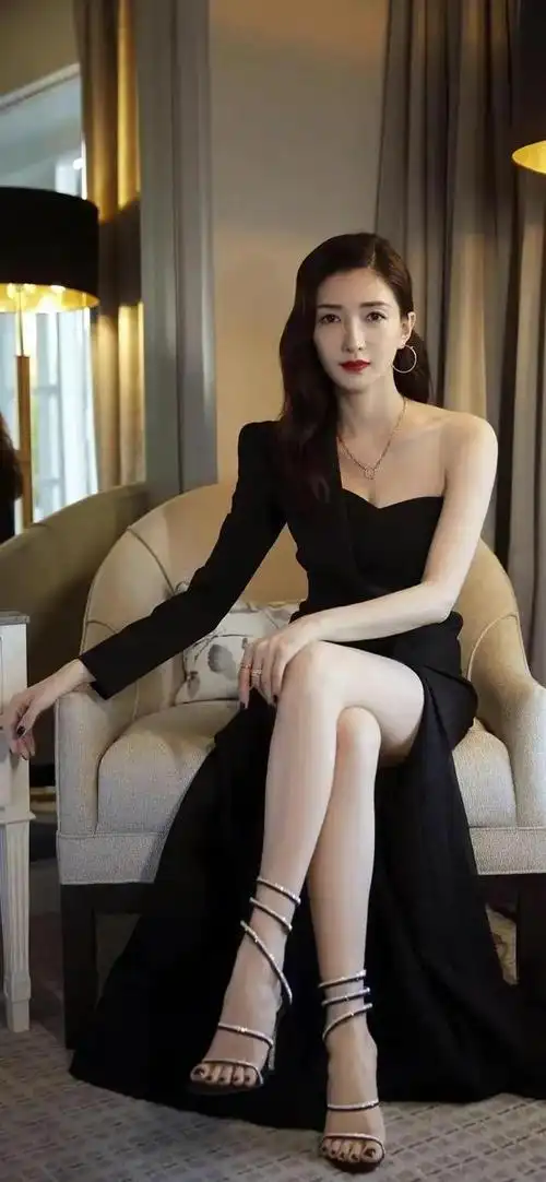 江疏影靓丽美图