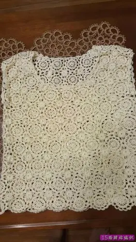 钩针编织夏季圆形拼花无袖衫款式图