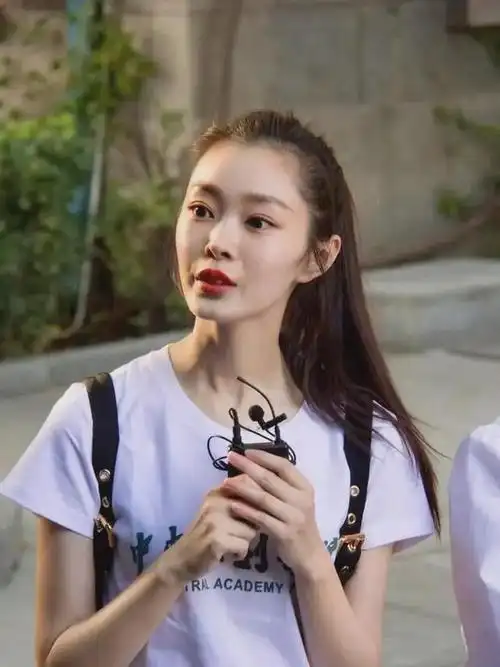 宋轶大学时期照片一看就是上学期间会被很多人暗恋的女孩子