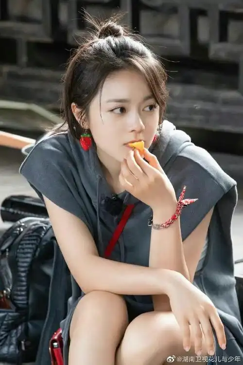 赵今麦花少做饭剧照