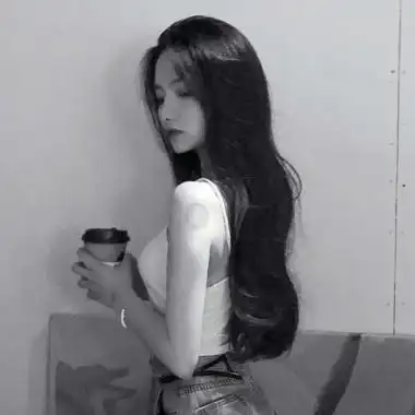 黑白女生头像高冷侧面高清好看的黑白女生高冷侧面头像图片