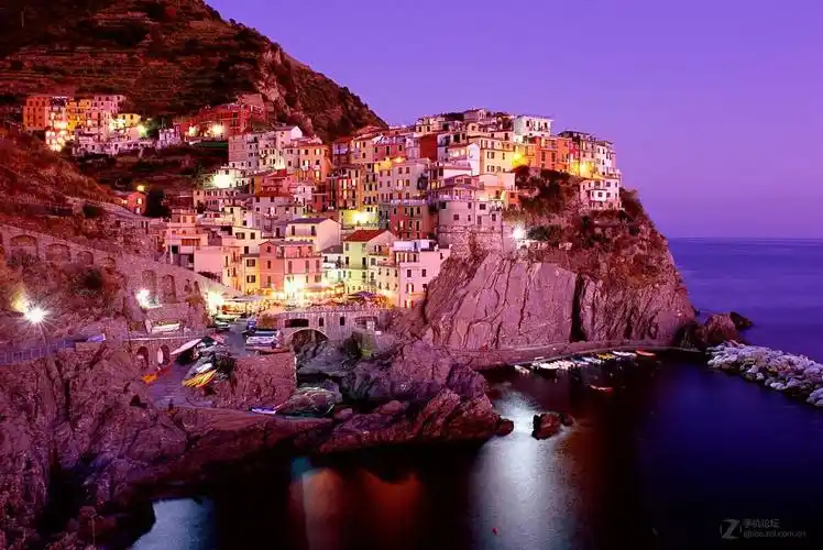 华为ascend mate自带高清壁纸,抢先下载(转自安卓派 roy季节)