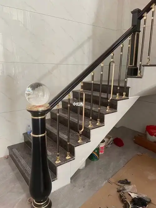 别墅室内铝合金楼梯扶手护栏新中式栏杆分享