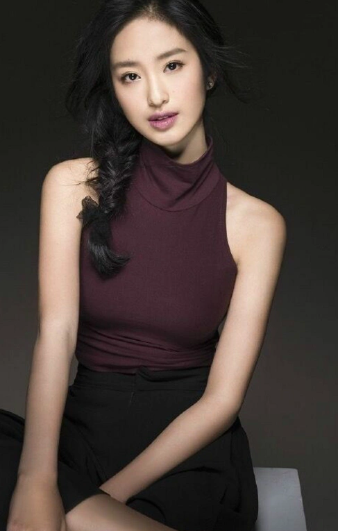 如何评价杨采钰演的《1980年代的爱情》?