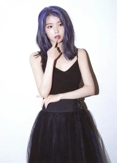 iu蓝发##iu头像无水印