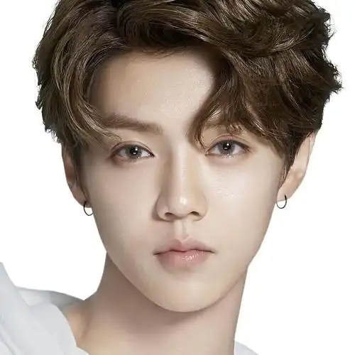 鹿晗# 这个看过了么看过了没啊[费解]视频来源微信群[爱你][爱你]