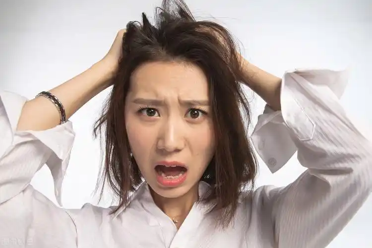 老电脑让人抓狂!随时有砸掉的冲动!