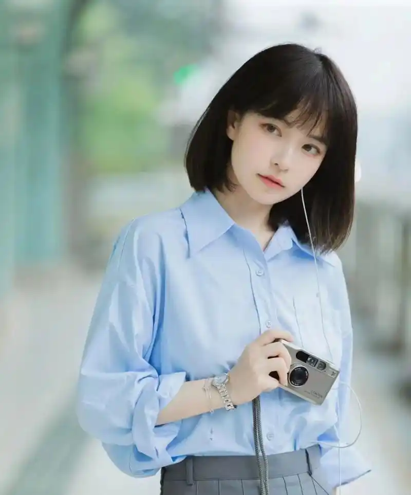 不一样的妹妹头.2023爆款高级减龄一刀切齐肩锁骨发超显脸小 - 抖音