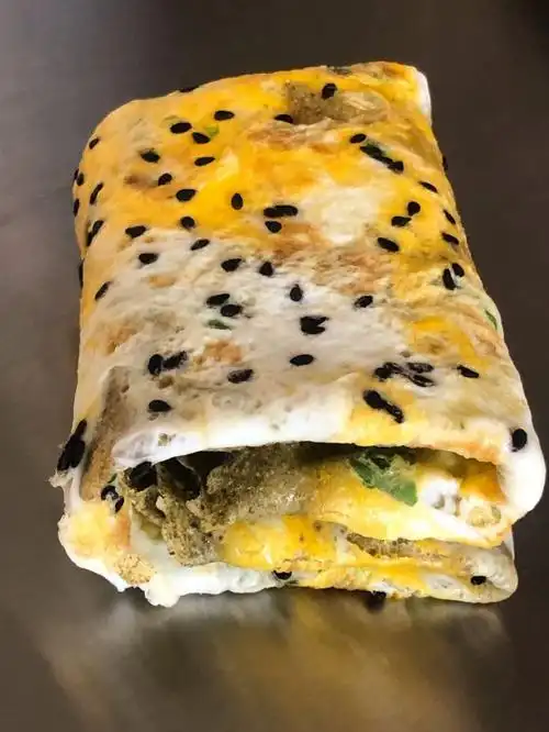 天津人的最爱-煎饼果子的做法_菜谱_豆果美食