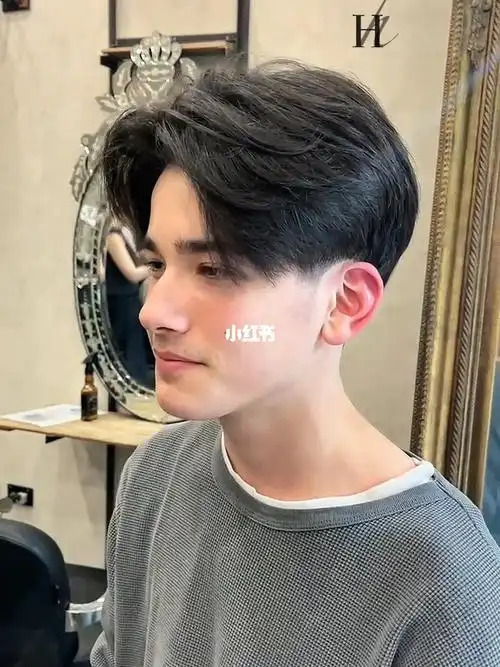 混血小帅来个五五分纹理烫 直接帅爆了 7815#悉尼发型师  #悉尼