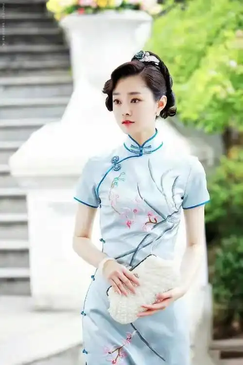 有一种惊艳叫宋轶穿旗袍,最后一套黑色的太好看了!