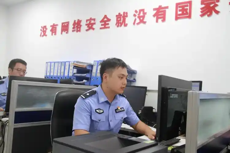 作为网警,如何做好防范电信网络诈骗也是庞智文和同事们工作的重点