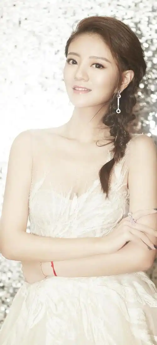 安以轩高清美图_网易订阅