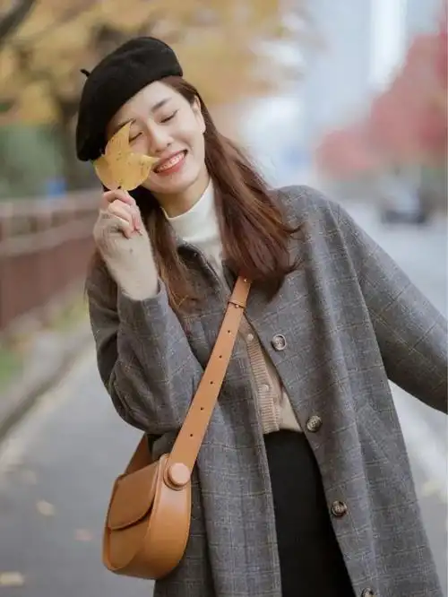 拍照姿势怎么摆手脚姿势表情这样拍很好看