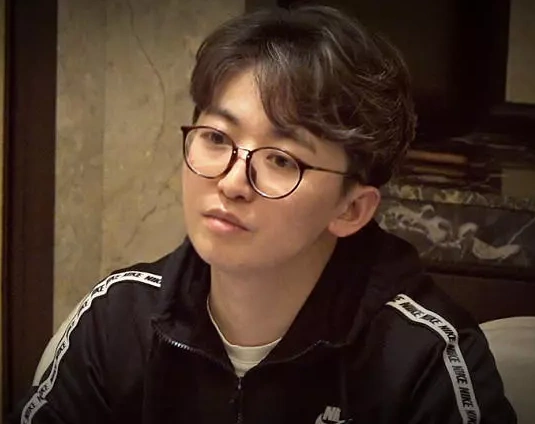 跑男导演姚译添深夜发文7季6年的青春再见了