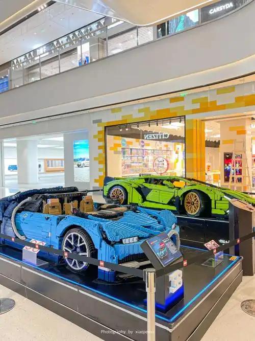 东北首展万象汇乐高03积木全球限量双车展60