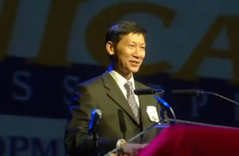 原创贪污国有资产骗取国家66亿后逃往美国王晓麟至今仍逍遥法外