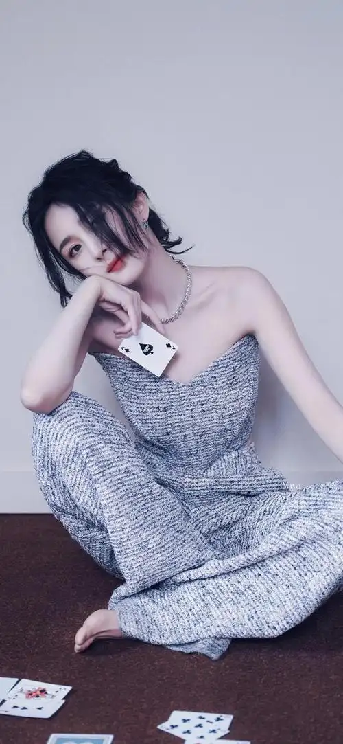 杨幂壁纸高清无水印