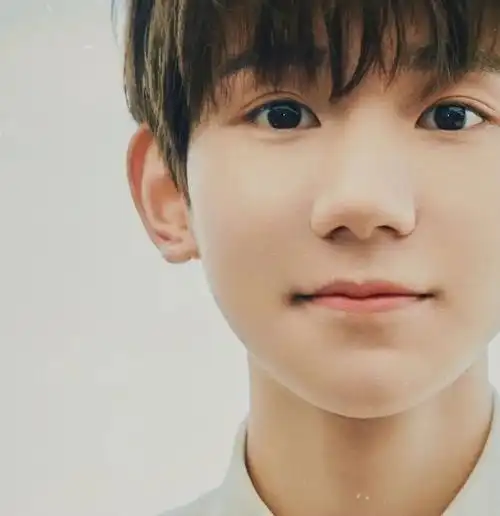 [tfboys][分享]200505 收藏王源眼里的星辰大海,看一眼就难以忘记