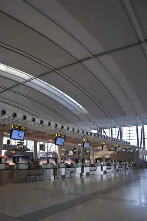 无人,机场,竖图,室内,白天,正面,度假,显示器,美景,窗户,落地窗,城市