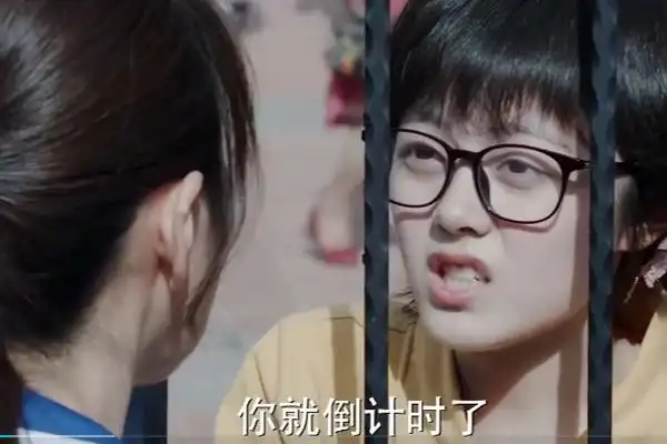 少年派:王胜男不放心孩子住校,门口保安说了一句话,才彻底安心