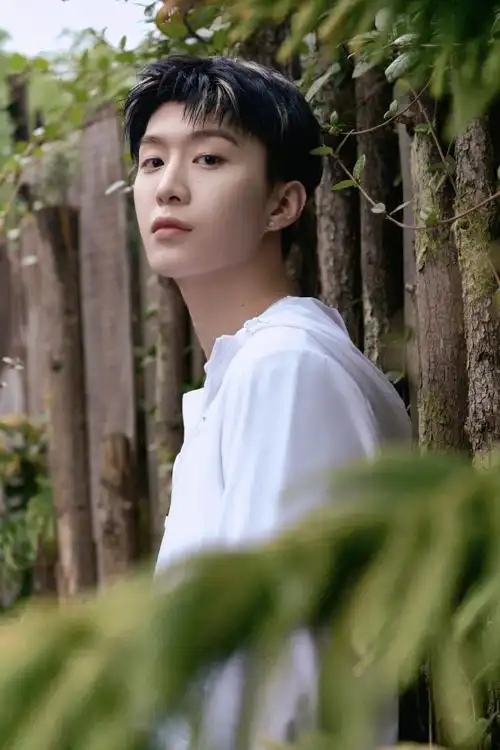 特步321跑步节##轻松跑出色##范丞丞特步品牌代言人##特步的爱给特别