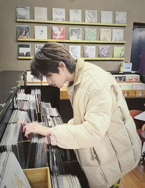 刘耀文卡点发博给宋亚轩庆生