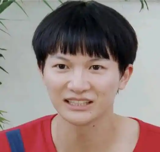 干脆!继续陪周深自黑吧!_黑子_化妆_群众