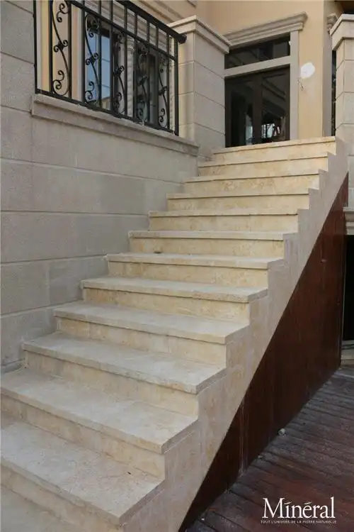 货号:5540009 品名:罗曼米黄台阶立板 颜色:黄色 规格:60*13.