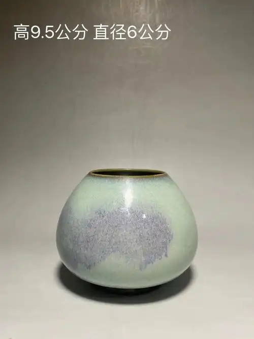 宋钧窑紫斑鸡心罐