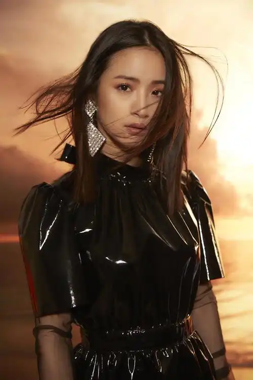 林依晨(中国台湾女演员)_尚可名片