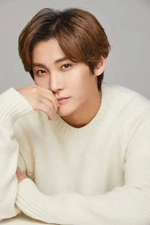 和相恋多年的女友结婚,并接管未来岳父的家族生意_宋承宪_生活_美国