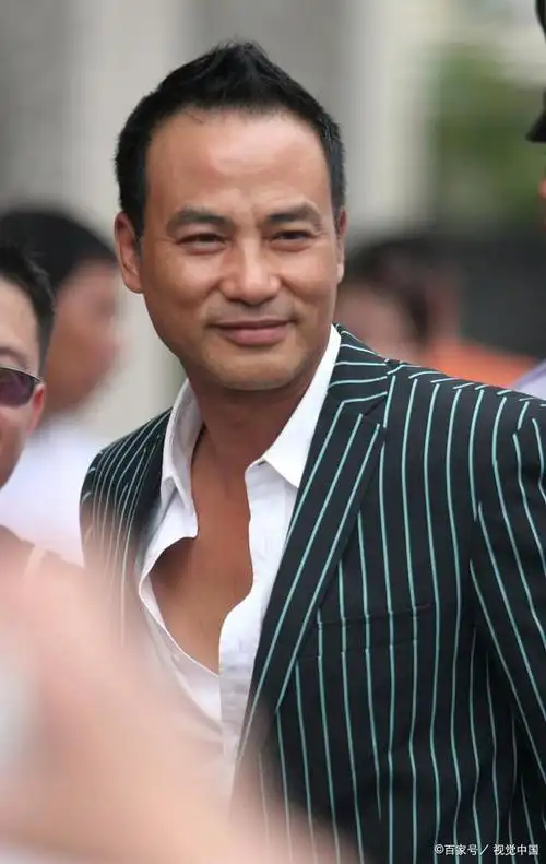 任达华:黑白通吃的演艺传奇